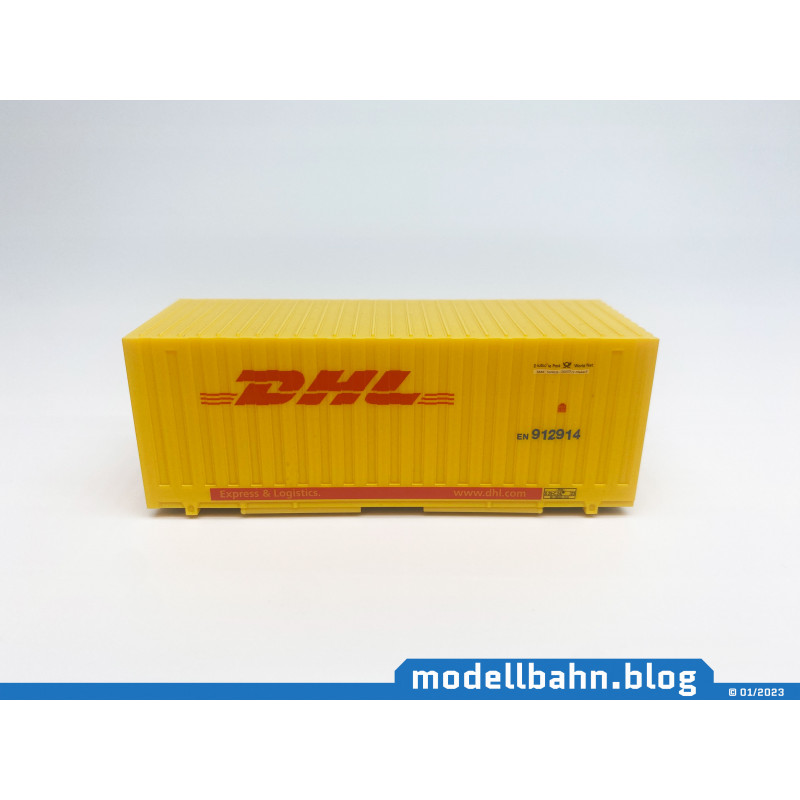 Yellow colored swap body "DHL" in 1:87 (H0) out of Märklin 47705